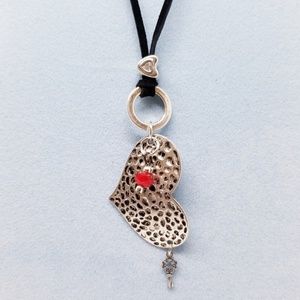Key to my heart long leather necklace